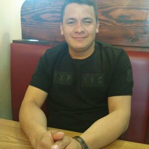 Meet your Posher, Emanuel